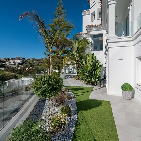 About Estrella De Oro Villa *