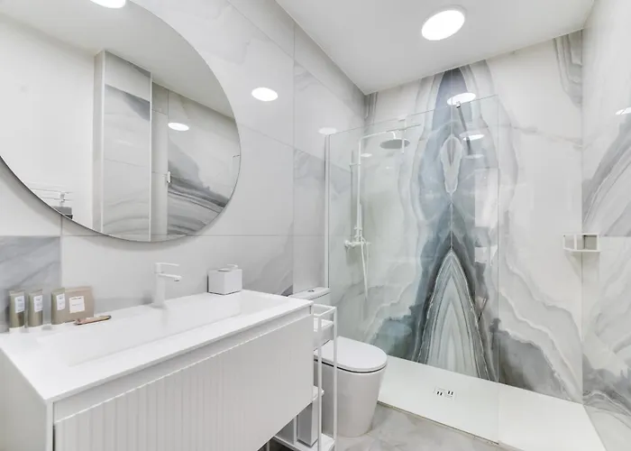 About Estrella De Oro Villa Estepona