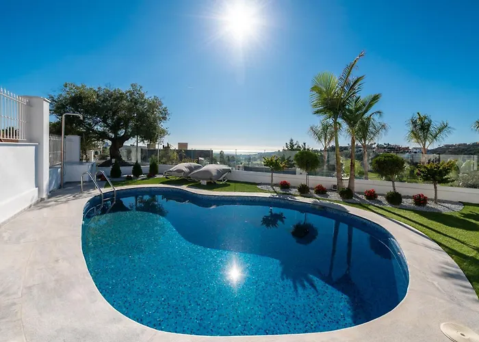 About Estrella De Oro Villa Estepona