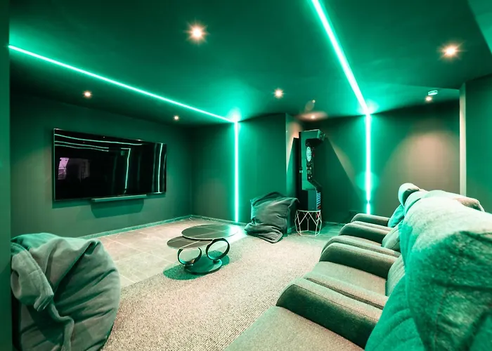 About Estrella De Oro