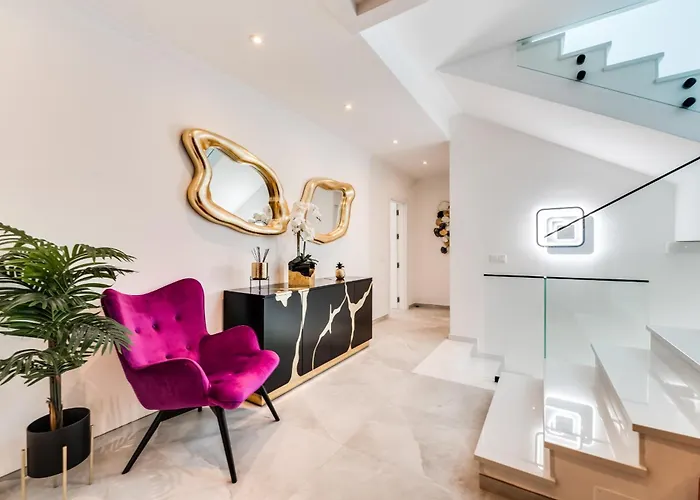 About Estrella De Oro Villa Estepona