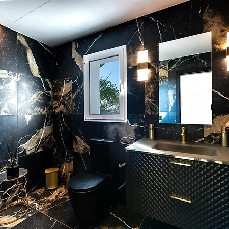 About Estrella De Oro וילה אסטפונה