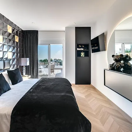 About Estrella De Oro אסטפונה