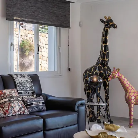 About Estrella De Oro אסטפונה