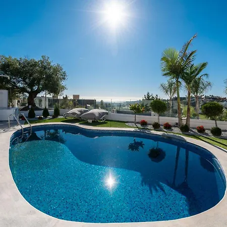 About Estrella De Oro Villa Estepona