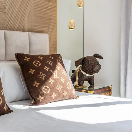 About Estrella De Oro Villa Estepona