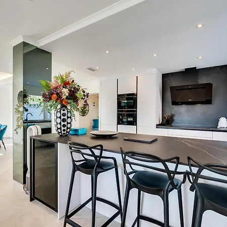 About Estrella De Oro Villa