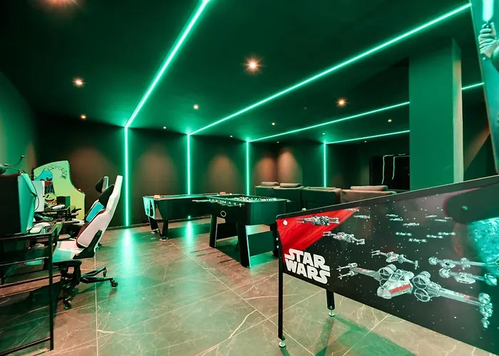 About Estrella De Oro Villa *